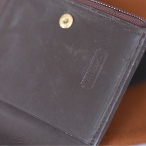 Vintage coach womens wallet with coin zip.